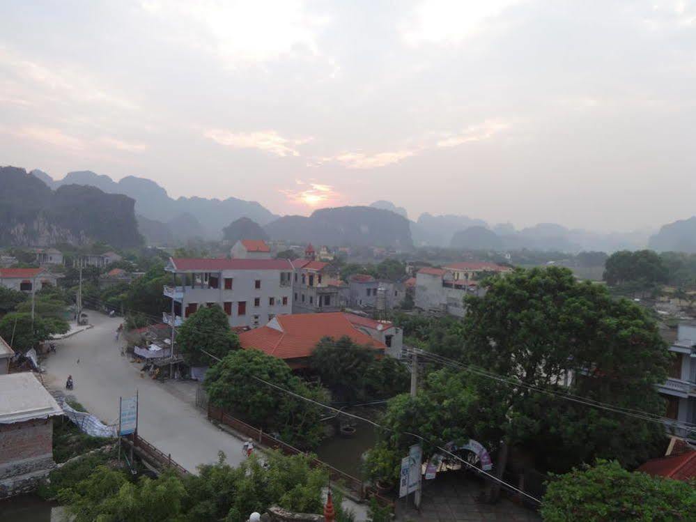 Nam Hoa Hotel นิญบิ่ญ ภายนอก รูปภาพ